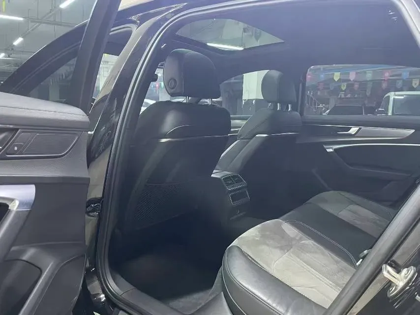 2019 Audi A6L 2.0T 190HP L4 7DCT,autocango,china used car exporter,china ev exporter,chinese used car exporter,chinese used ev exporter