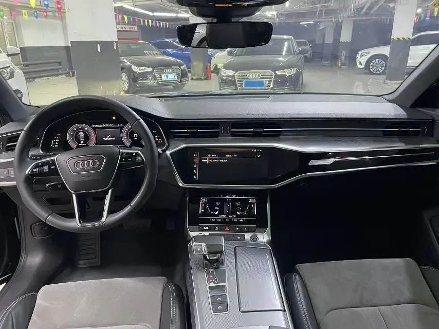 2019 Audi A6L 2.0T 190HP L4 7DCT,autocango,china used car exporter,china ev exporter,chinese used car exporter,chinese used ev exporter