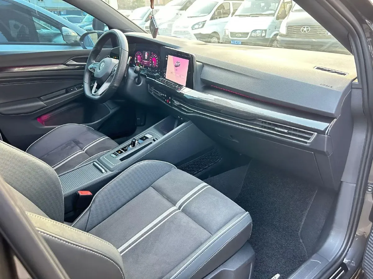 2023 Volkswagen Golf 1.4T 150HP L4 7DCT,autocango,china used car exporter,china ev exporter,chinese used car exporter,chinese used ev exporter