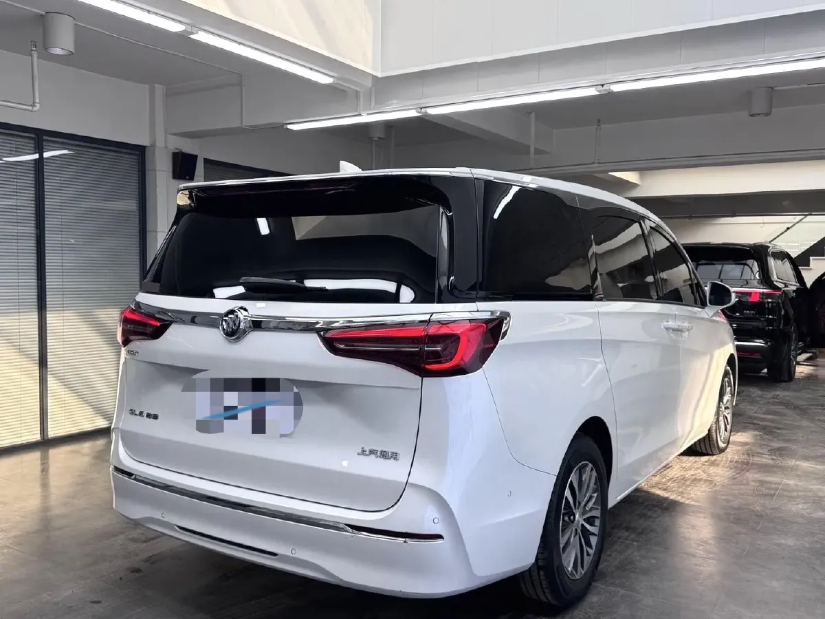 2021 Buick GL8 2.0T 237HP L4 9AT,autocango,china used car exporter,china ev exporter,chinese used car exporter,chinese used ev exporter
