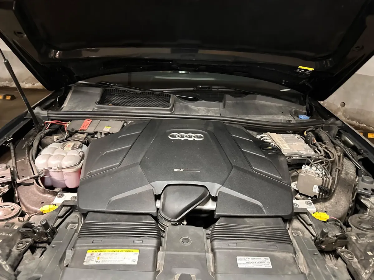 2020 Audi Q7 3.0T 340HP V6 8AT,autocango,china used car exporter,china ev exporter,chinese used car exporter,chinese used ev exporter