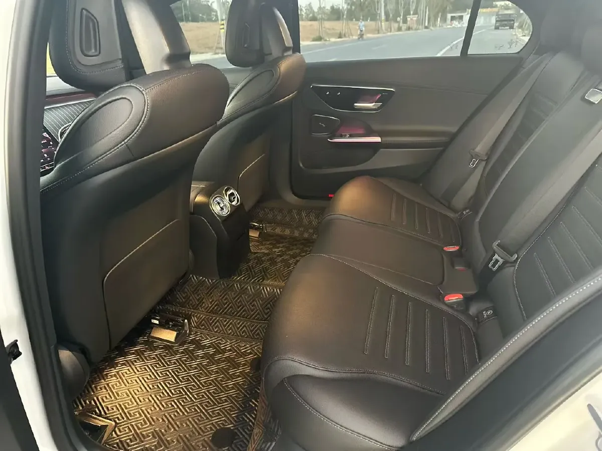 2023 Mercedes-Benz C Class 1.5T 204HP L4 9AT,autocango,china used car exporter,china ev exporter,chinese used car exporter,chinese used ev exporter