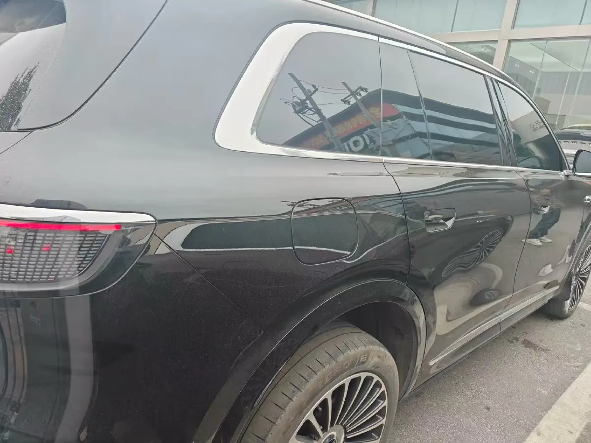 2025 AITO AITO M8 REEV 160HP REEV 53.4KWH,autocango,china used car exporter,china ev exporter,chinese used car exporter,chinese used ev exporter