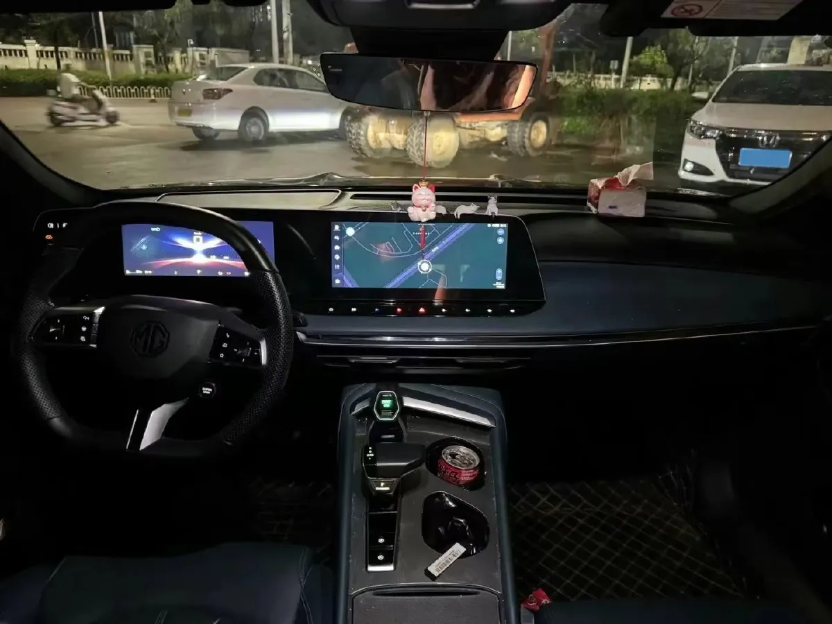 2023 MG 7 2.0T 261HP L4 9AT,autocango,china used car exporter,china ev exporter,chinese used car exporter,chinese used ev exporter