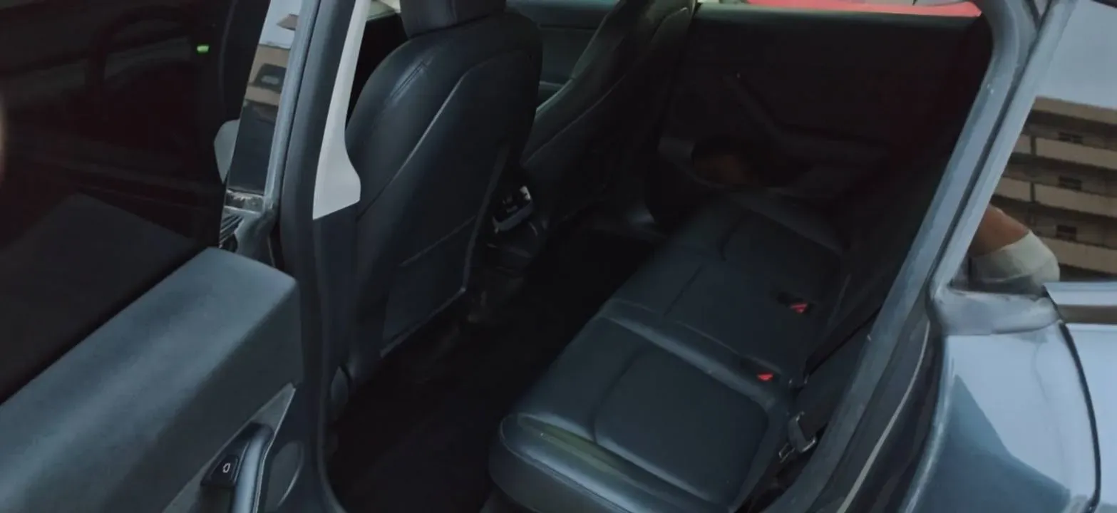 2021 Tesla Model Y BEV 60KWH,autocango,china used car exporter,china ev exporter,chinese used car exporter,chinese used ev exporter