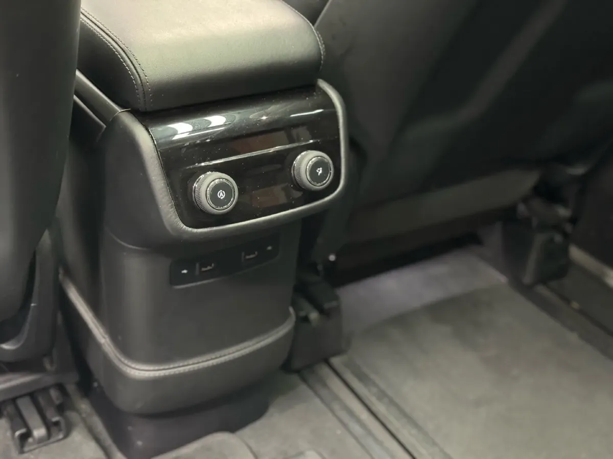 2018 NIO ES8 BEV 70KWH,autocango,china used car exporter,china ev exporter,chinese used car exporter,chinese used ev exporter