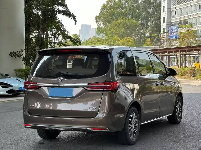 2023 Buick GL8 2.0T 237HP L4 9AT,autocango,china used car exporter,china ev exporter,chinese used car exporter,chinese used ev exporter
