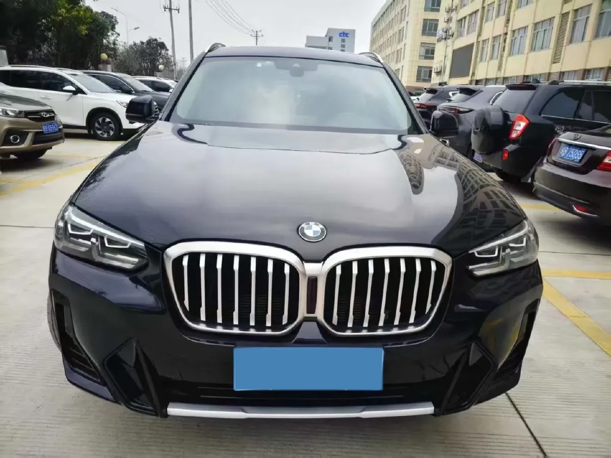 2023 BMW X3 2.0T 184HP L4 8AT,autocango,china used car exporter,china ev exporter,chinese used car exporter,chinese used ev exporter