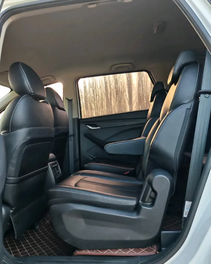 2018 BaoJun 360 1.5L 112HP L4 6MT,autocango,china used car exporter,china ev exporter,chinese used car exporter,chinese used ev exporter