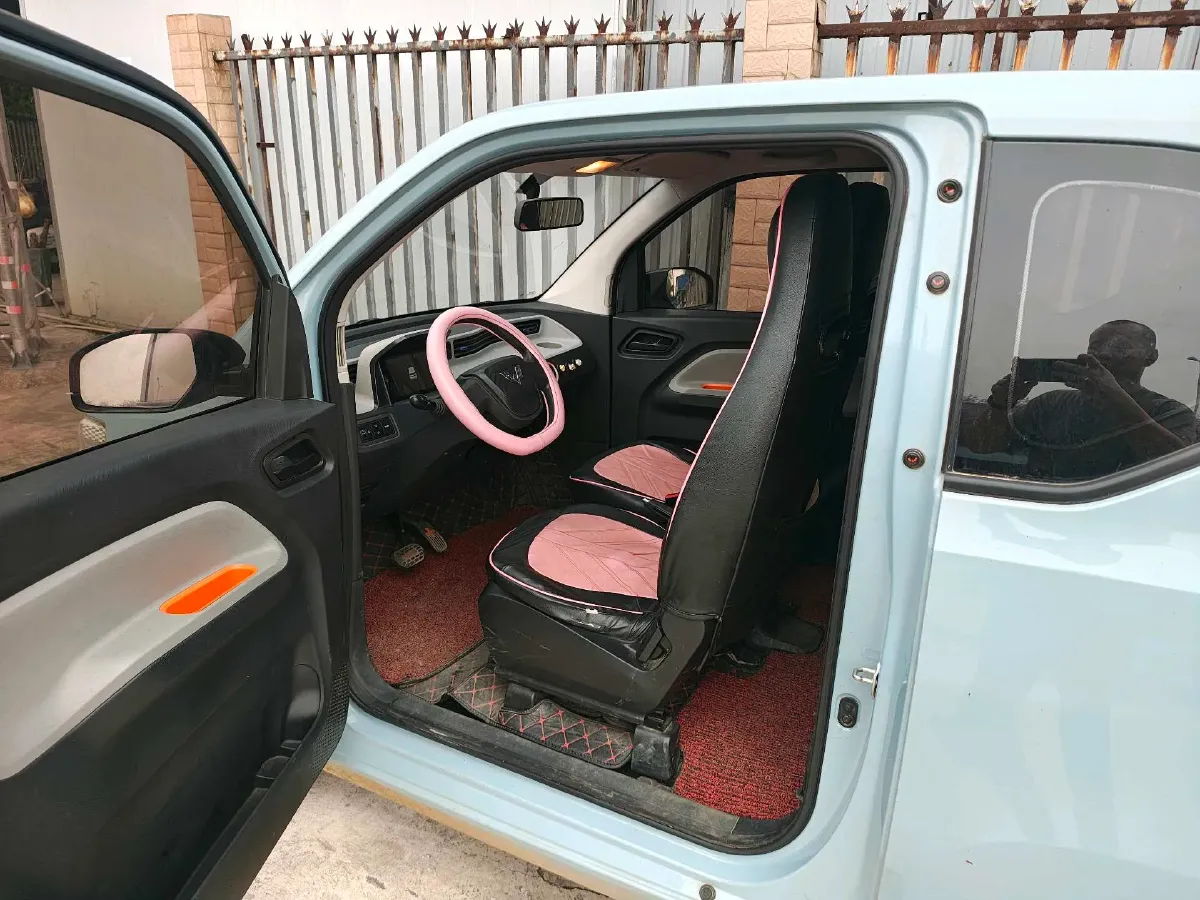 2021 WuLing HongGuang MINI EV BEV 13.9KWH,autocango,china used car exporter,china ev exporter,chinese used car exporter,chinese used ev exporter