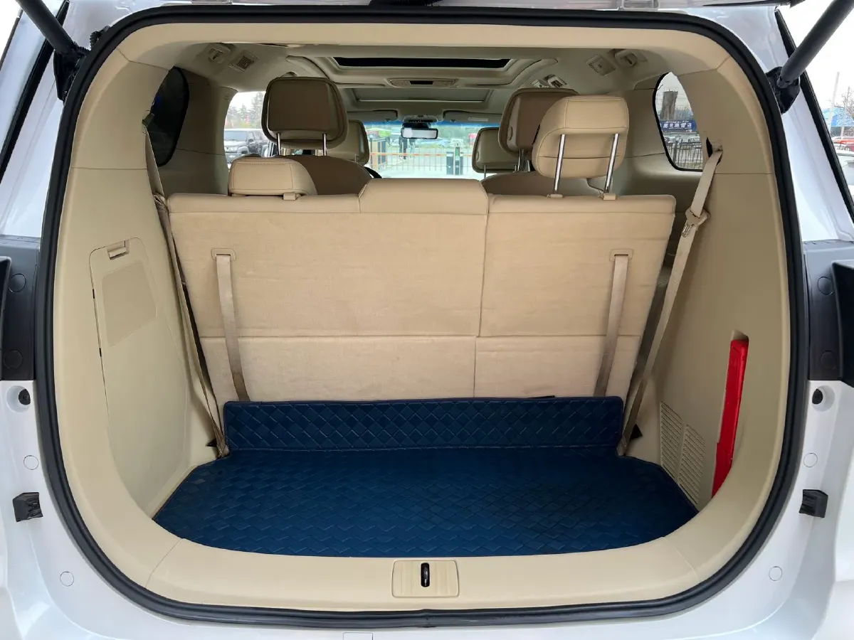 2023 Buick GL8 2.0T 237HP L4 9AT,autocango,china used car exporter,china ev exporter,chinese used car exporter,chinese used ev exporter