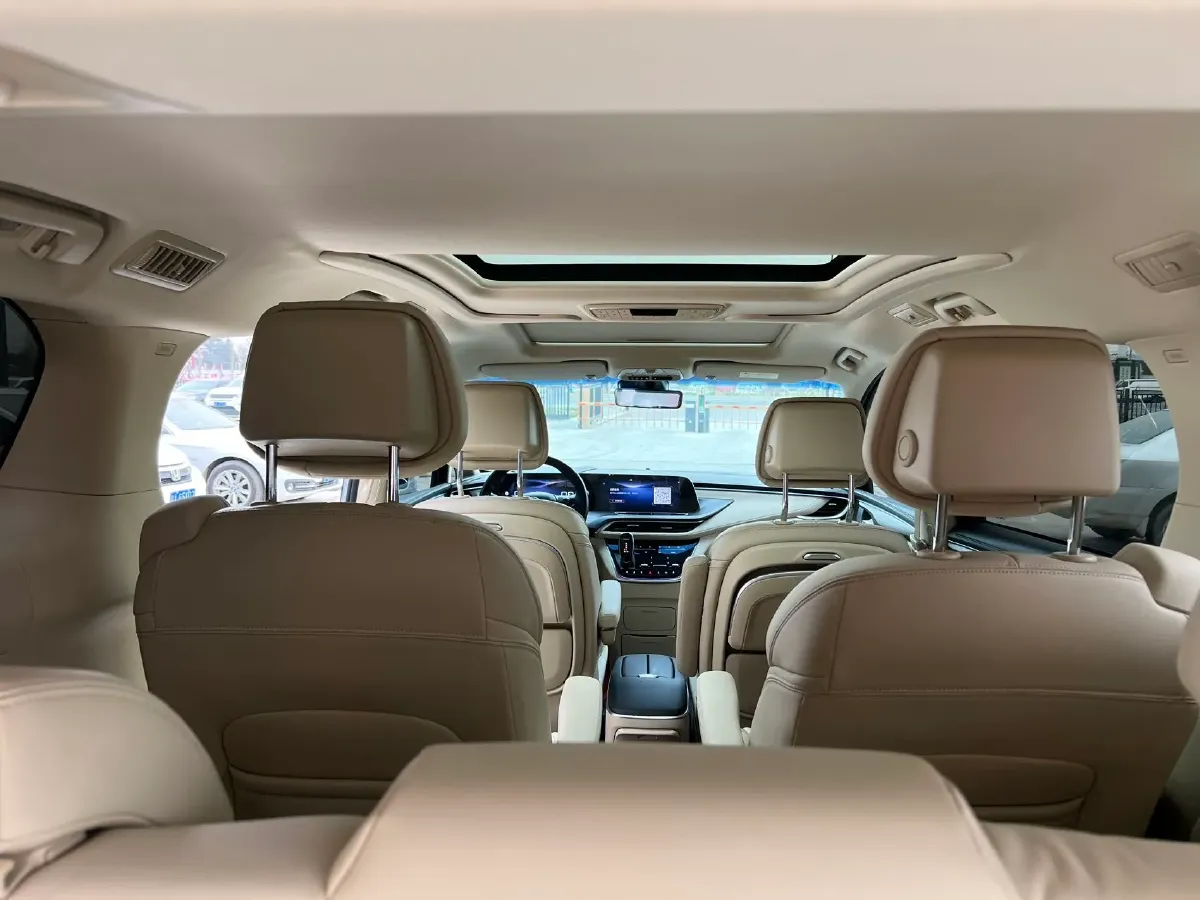 2023 Buick GL8 2.0T 237HP L4 9AT,autocango,china used car exporter,china ev exporter,chinese used car exporter,chinese used ev exporter