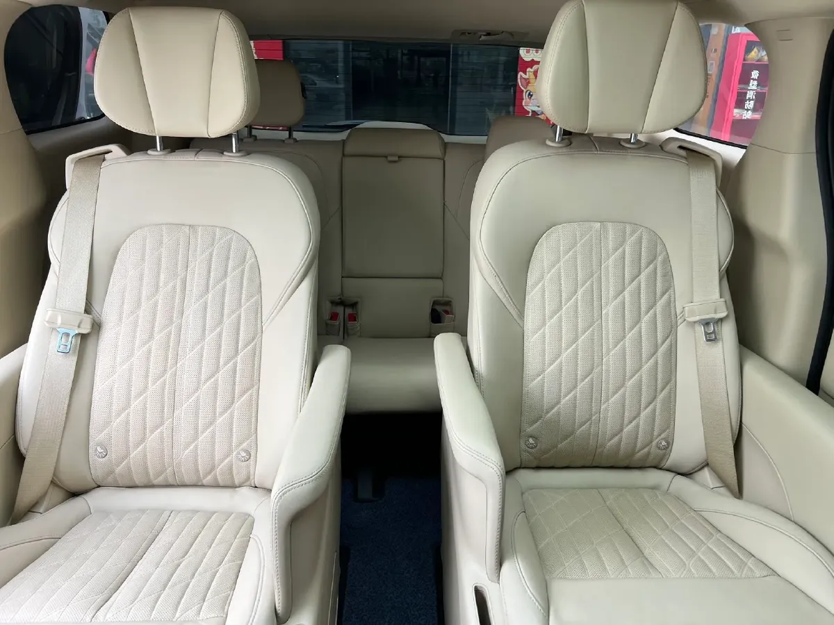 2023 Buick GL8 2.0T 237HP L4 9AT,autocango,china used car exporter,china ev exporter,chinese used car exporter,chinese used ev exporter