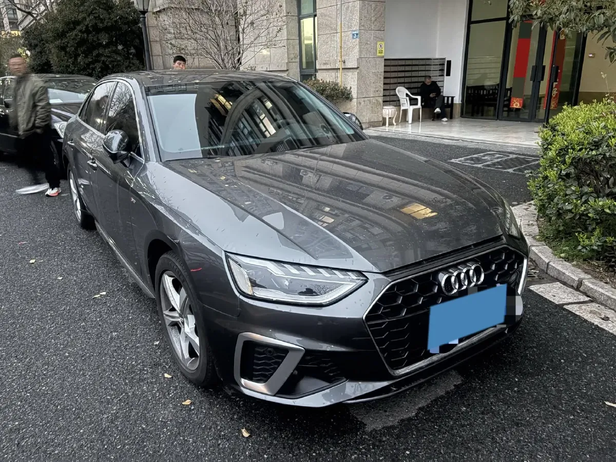 2020 Audi A4L 2.0T 150HP L4 7DCT,autocango,china used car exporter,china ev exporter,chinese used car exporter,chinese used ev exporter