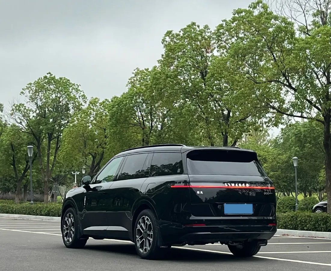 2025 LYNK&CO 900 1.5T 190HP L4 3DHT PHEV,autocango,china used car exporter,china ev exporter,chinese used car exporter,chinese used ev exporter