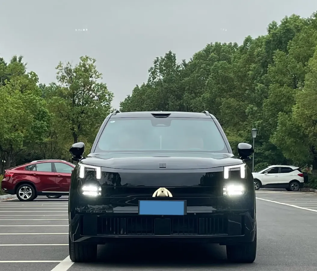 2025 LYNK&CO 900 1.5T 190HP L4 3DHT PHEV,autocango,china used car exporter,china ev exporter,chinese used car exporter,chinese used ev exporter