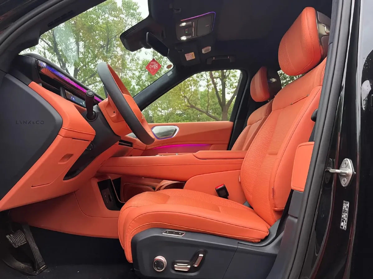 2025 LYNK&CO 900 1.5T 190HP L4 3DHT PHEV,autocango,china used car exporter,china ev exporter,chinese used car exporter,chinese used ev exporter