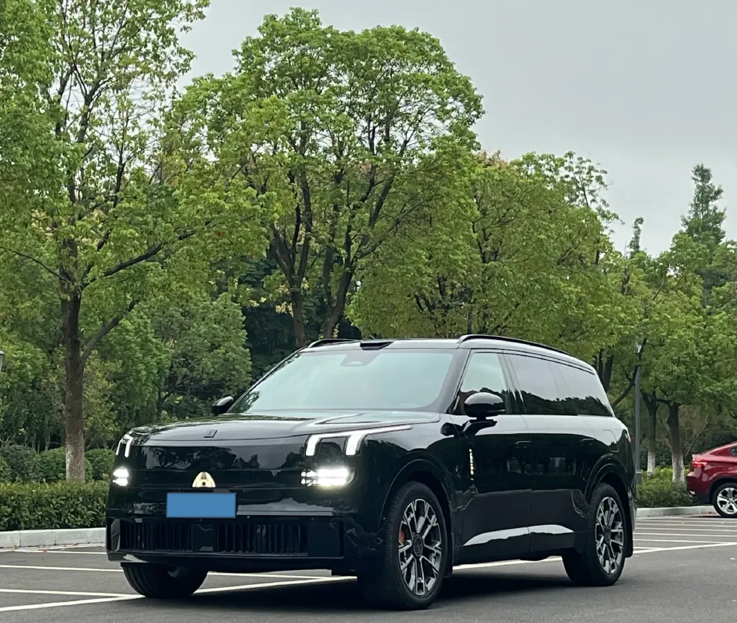 2025 LYNK&CO 900 1.5T 190HP L4 3DHT PHEV,autocango,china used car exporter,china ev exporter,chinese used car exporter,chinese used ev exporter