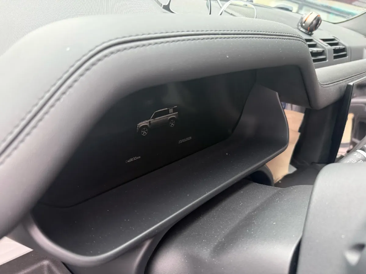 2023 Land Rover Defender 3.0T 400HP L6 8AT,autocango,china used car exporter,china ev exporter,chinese used car exporter,chinese used ev exporter