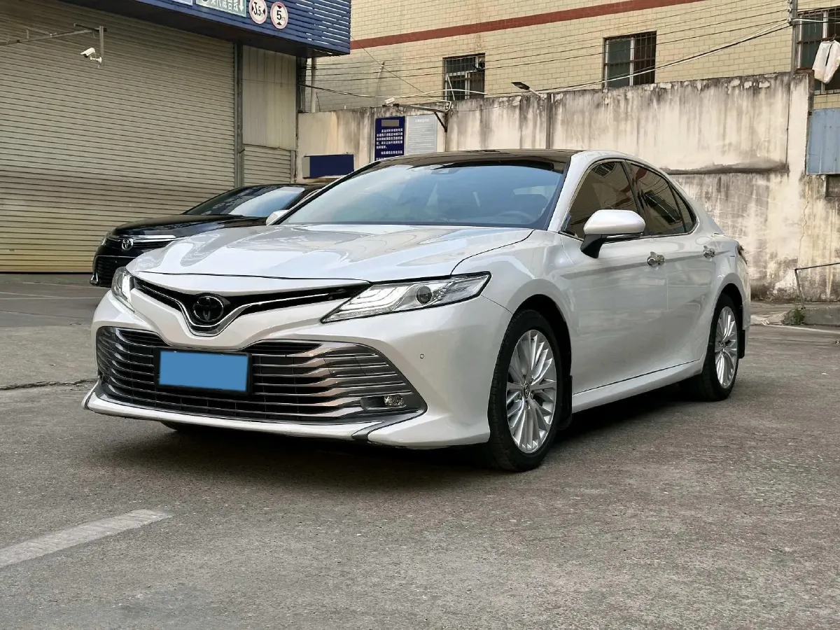 2019 Toyota Camry 2.5L 209HP L4 8AT,autocango,china used car exporter,china ev exporter,chinese used car exporter,chinese used ev exporter