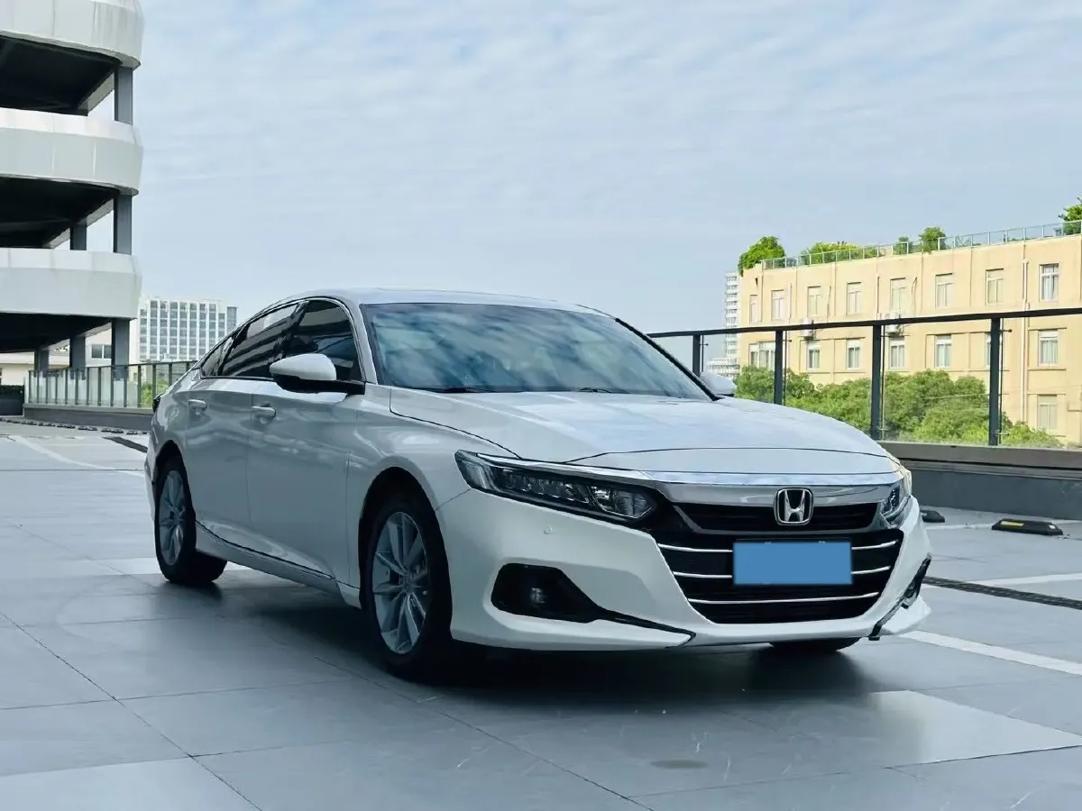 2022 Honda Accord 1.5T 194HP L4 CVT,autocango,china used car exporter,china ev exporter,chinese used car exporter,chinese used ev exporter