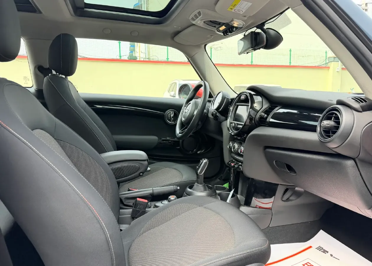 2019 MINI MINI 1.5T 102HP L3 7DCT,autocango,china used car exporter,china ev exporter,chinese used car exporter,chinese used ev exporter