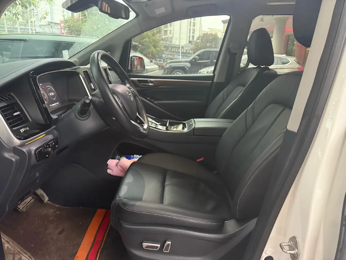2021 GAC Trumpchi M8 2.0T 252HP L4 8AT,autocango,china used car exporter,china ev exporter,chinese used car exporter,chinese used ev exporter