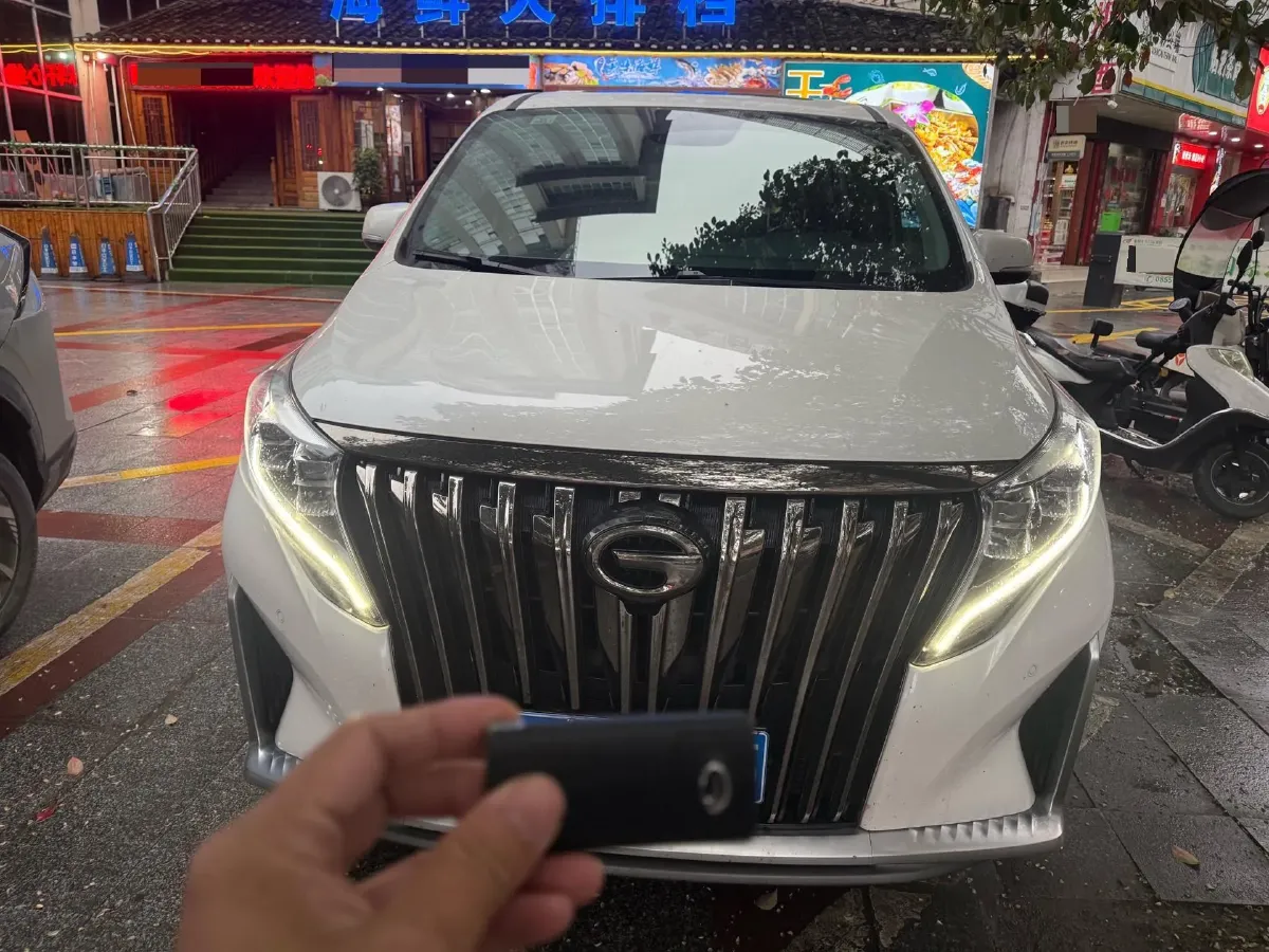 2021 GAC Trumpchi M8 2.0T 252HP L4 8AT,autocango,china used car exporter,china ev exporter,chinese used car exporter,chinese used ev exporter