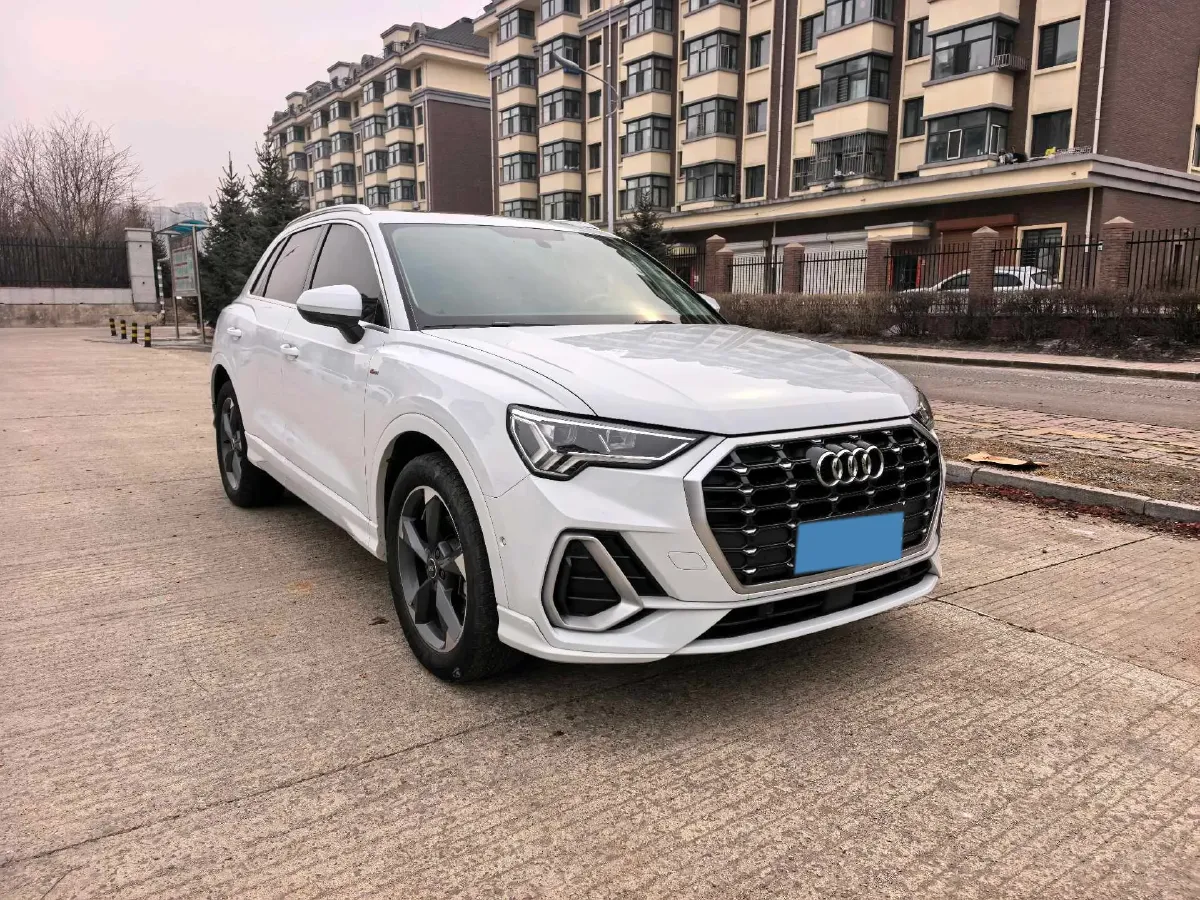 2021 Audi Q3 1.4T 150HP L4 7DCT,autocango,china used car exporter,china ev exporter,chinese used car exporter,chinese used ev exporter