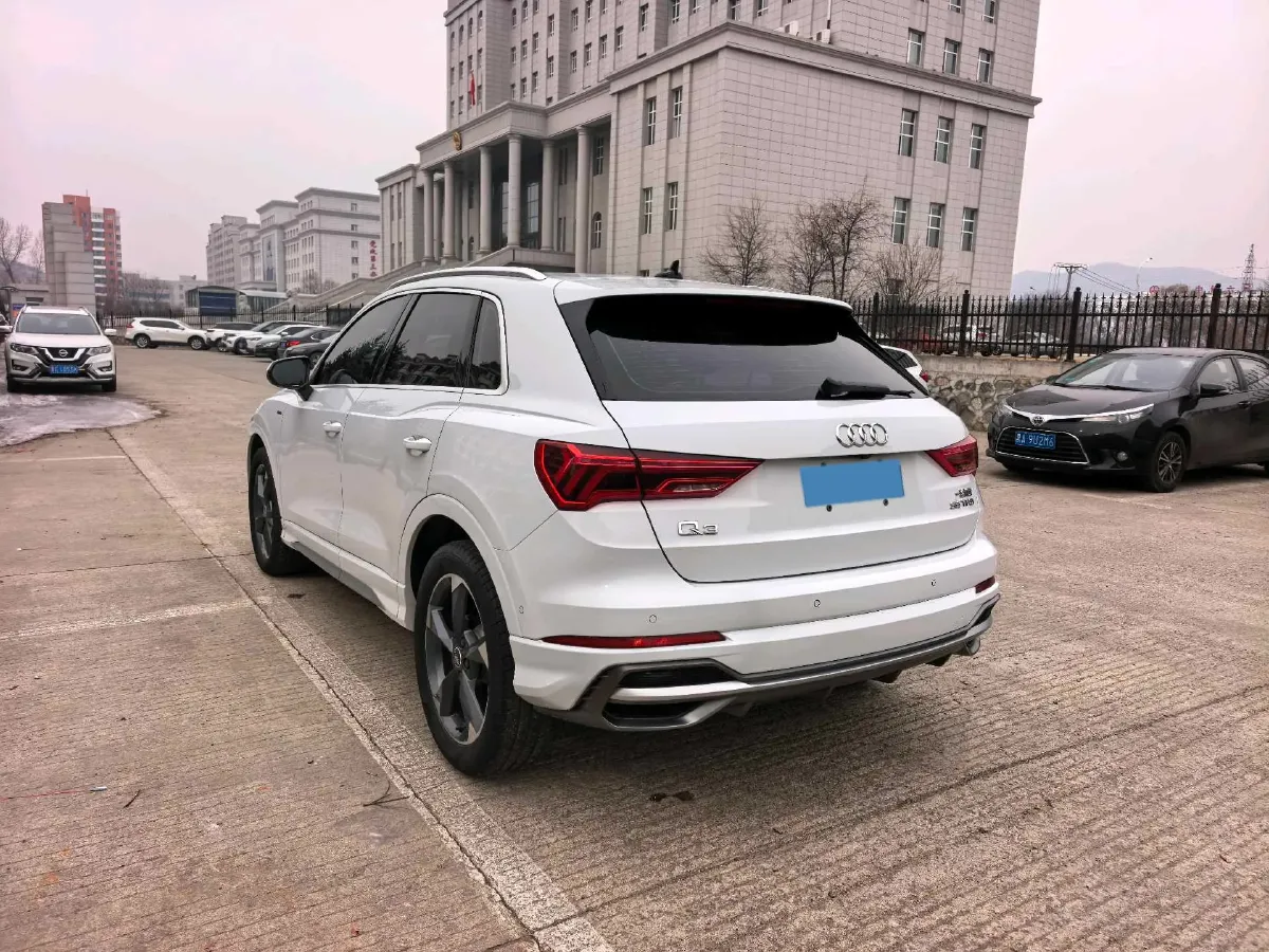 2021 Audi Q3 1.4T 150HP L4 7DCT,autocango,china used car exporter,china ev exporter,chinese used car exporter,chinese used ev exporter