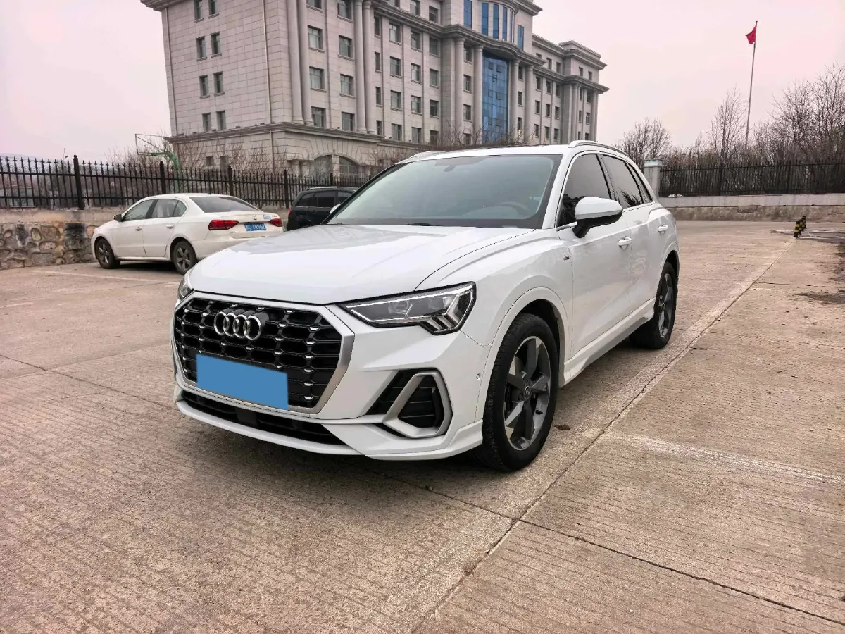 2021 Audi Q3 1.4T 150HP L4 7DCT,autocango,china used car exporter,china ev exporter,chinese used car exporter,chinese used ev exporter