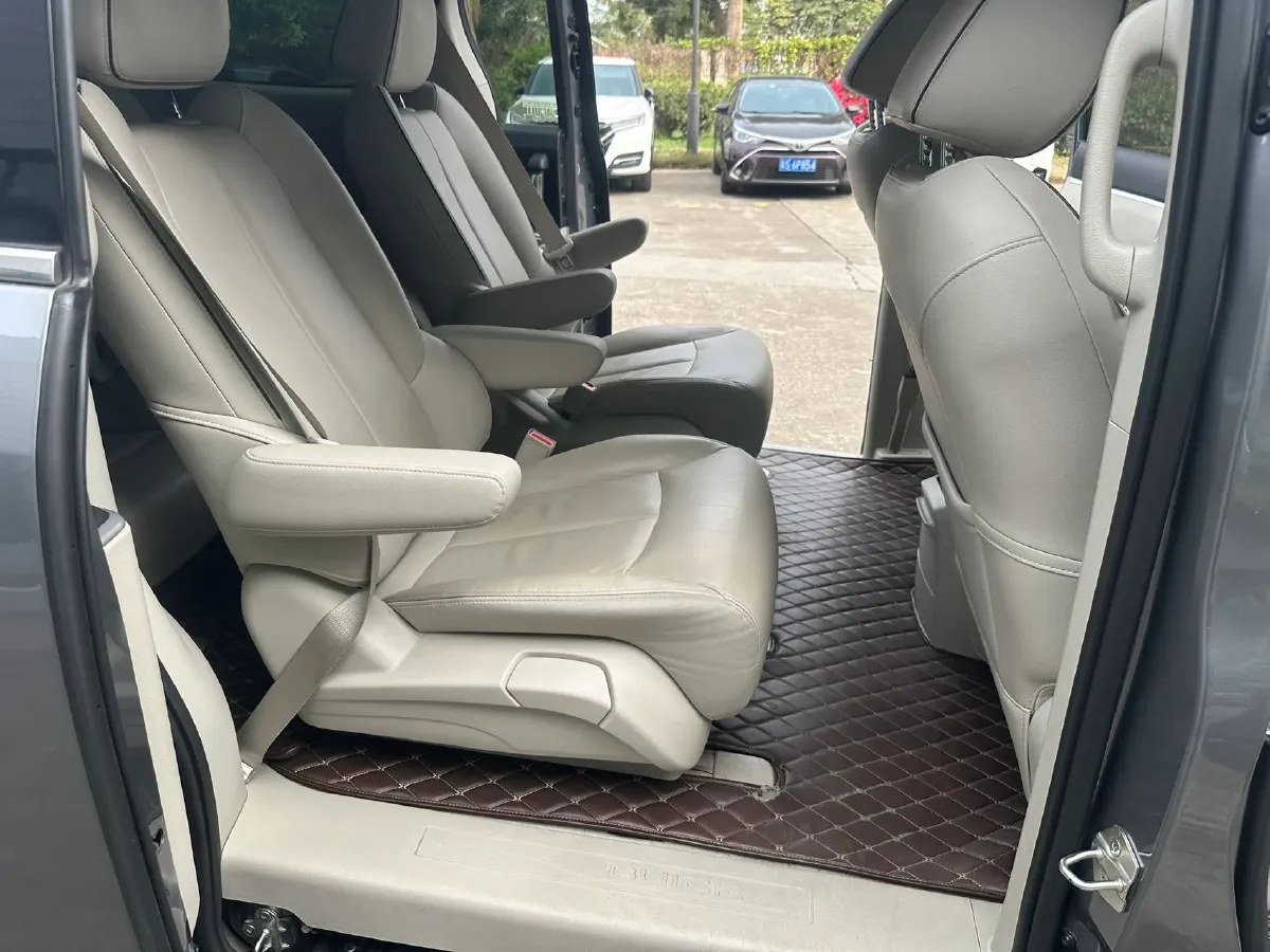 2021 Buick GL8 2.0T 237HP L4 9AT,autocango,china used car exporter,china ev exporter,chinese used car exporter,chinese used ev exporter