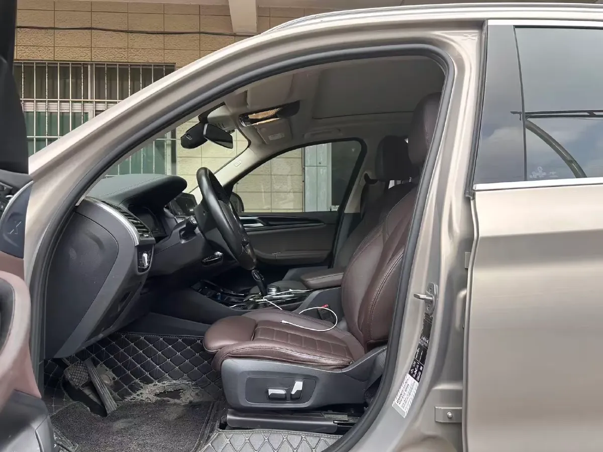 2021 BMW X3 2.0T 184HP L4 8AT,autocango,china used car exporter,china ev exporter,chinese used car exporter,chinese used ev exporter