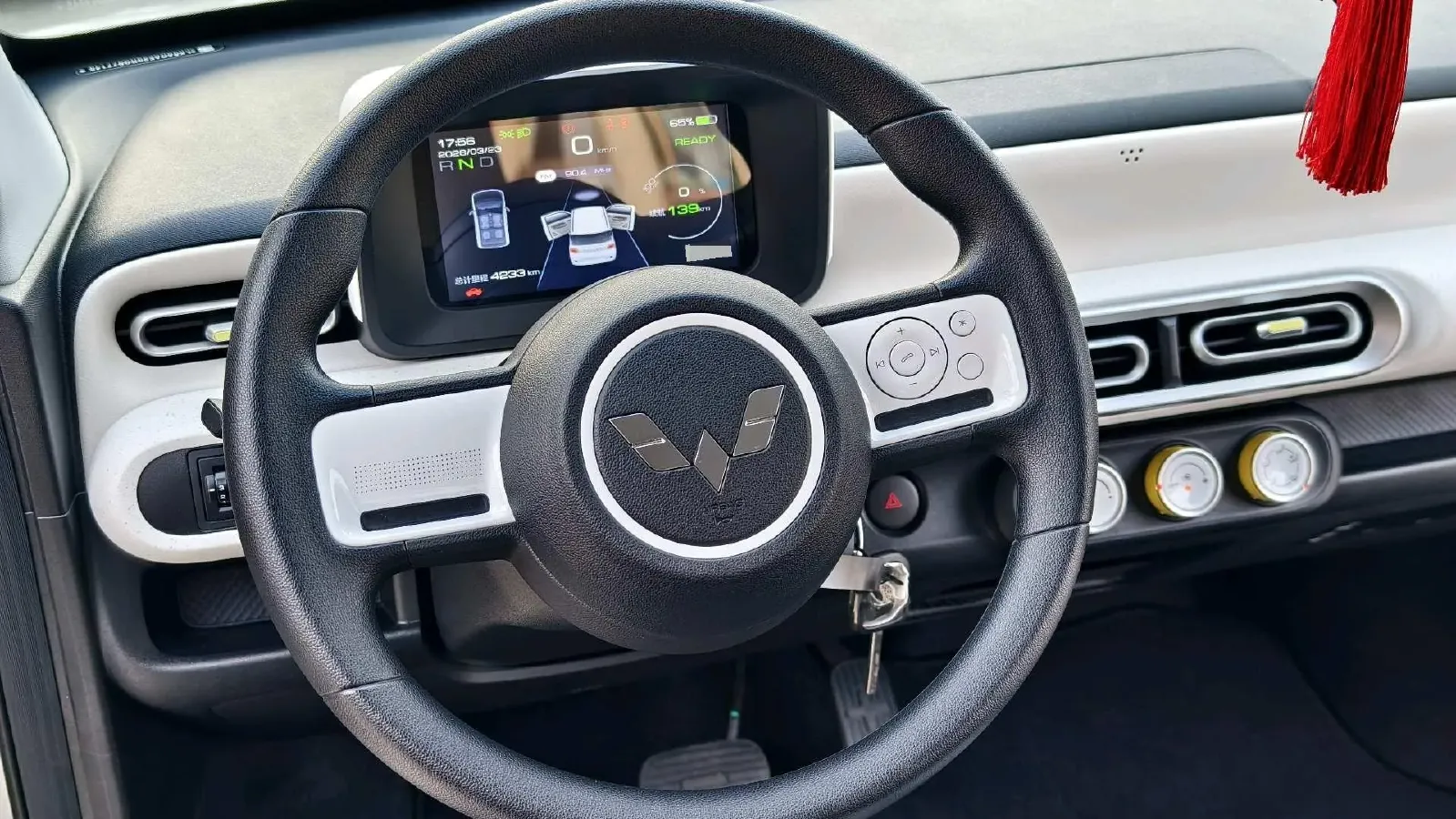 2024 WuLing HongGuang MINI EV BEV 17.3KWH,autocango,china used car exporter,china ev exporter,chinese used car exporter,chinese used ev exporter