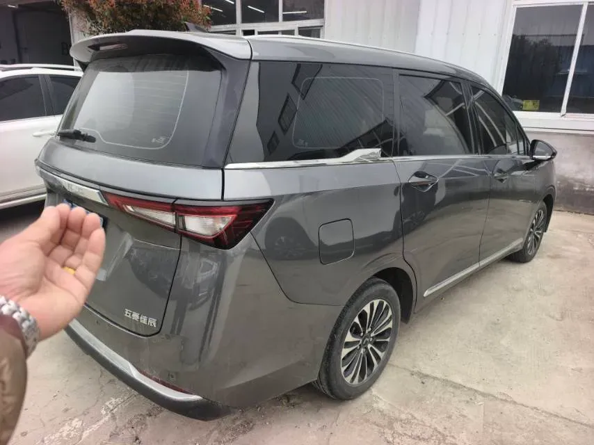 2022 WuLing KaiJie 1.5T 147HP L4 CVT,autocango,china used car exporter,china ev exporter,chinese used car exporter,chinese used ev exporter