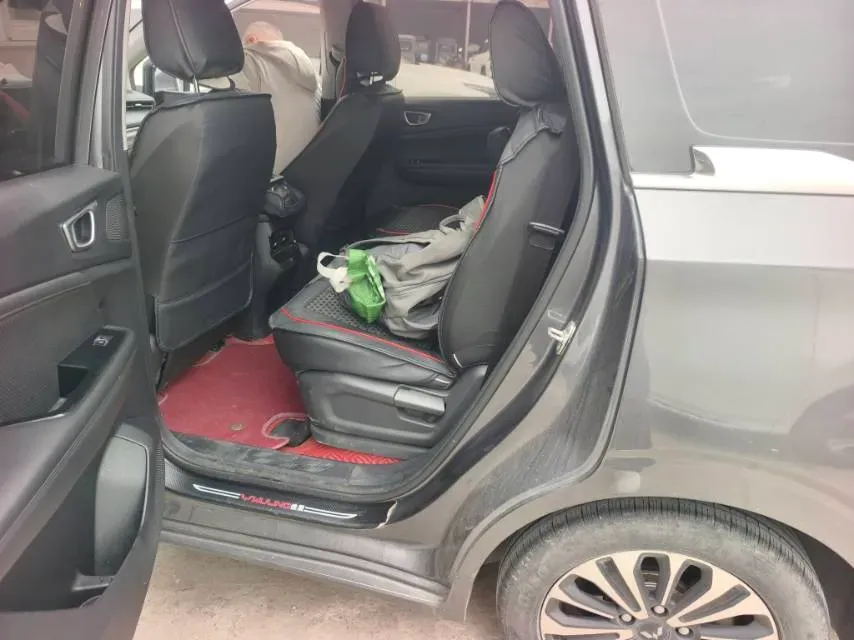 2022 WuLing KaiJie 1.5T 147HP L4 CVT,autocango,china used car exporter,china ev exporter,chinese used car exporter,chinese used ev exporter