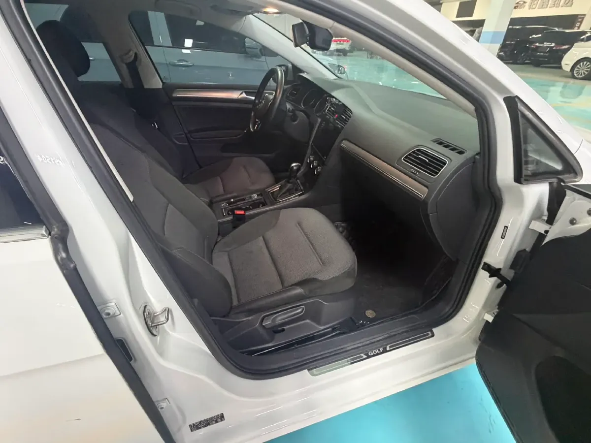 2020 Volkswagen Golf 1.4T 150HP L4 7DCT,autocango,china used car exporter,china ev exporter,chinese used car exporter,chinese used ev exporter