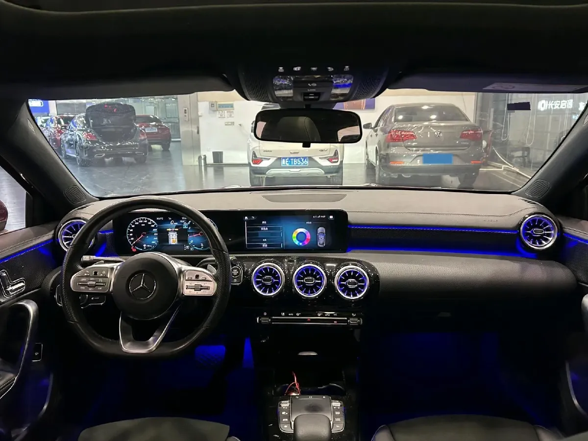 2022 Mercedes-Benz A Class 1.3T 163HP L4 7DCT,autocango,china used car exporter,china ev exporter,chinese used car exporter,chinese used ev exporter