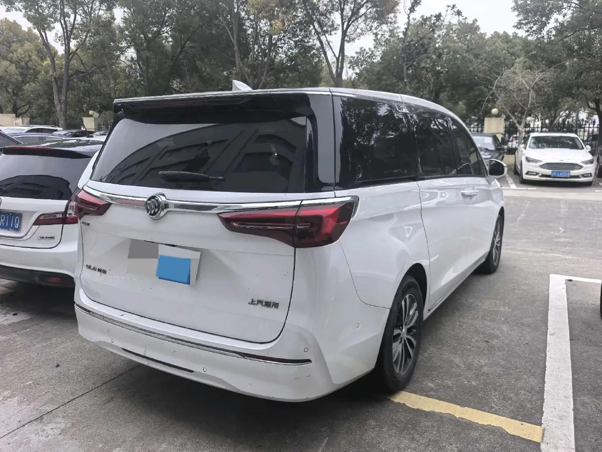 2023 Buick GL8 2.0T 237HP L4 9AT,autocango,china used car exporter,china ev exporter,chinese used car exporter,chinese used ev exporter