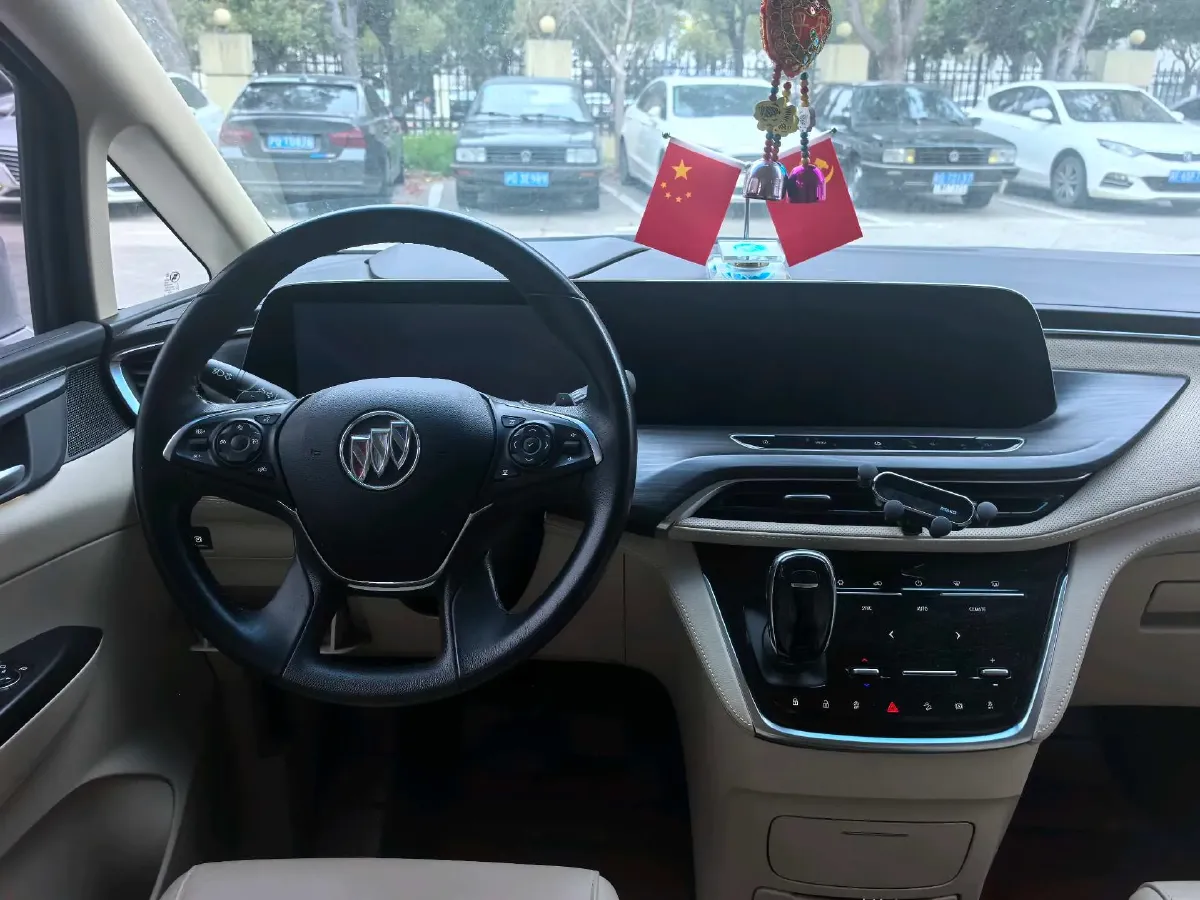 2023 Buick GL8 2.0T 237HP L4 9AT,autocango,china used car exporter,china ev exporter,chinese used car exporter,chinese used ev exporter