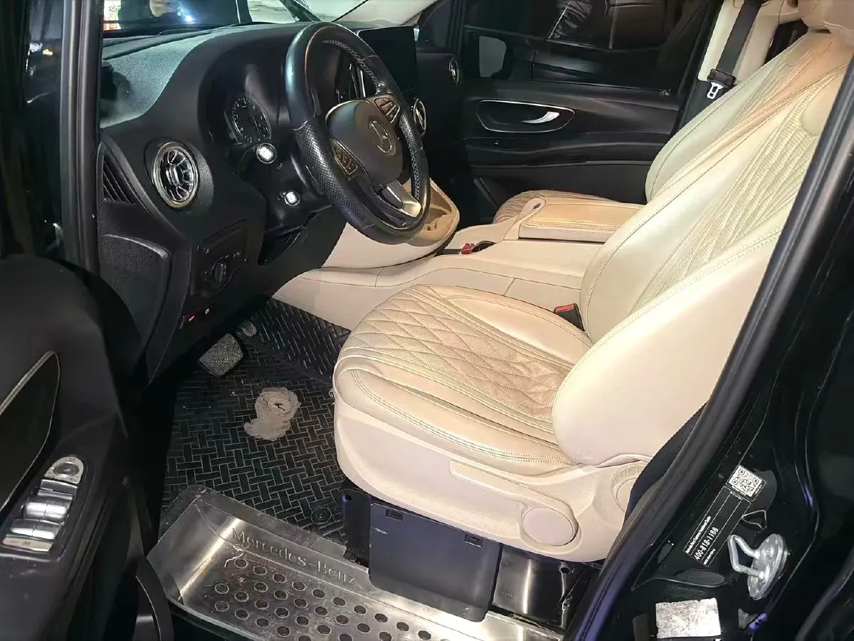 2021 Mercedes-Benz Vito 2.0T 211HP L4 9AT,autocango,china used car exporter,china ev exporter,chinese used car exporter,chinese used ev exporter