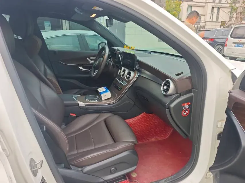 2020 Mercedes-Benz GLC Class 2.0T 197HP L4 9AT,autocango,china used car exporter,china ev exporter,chinese used car exporter,chinese used ev exporter