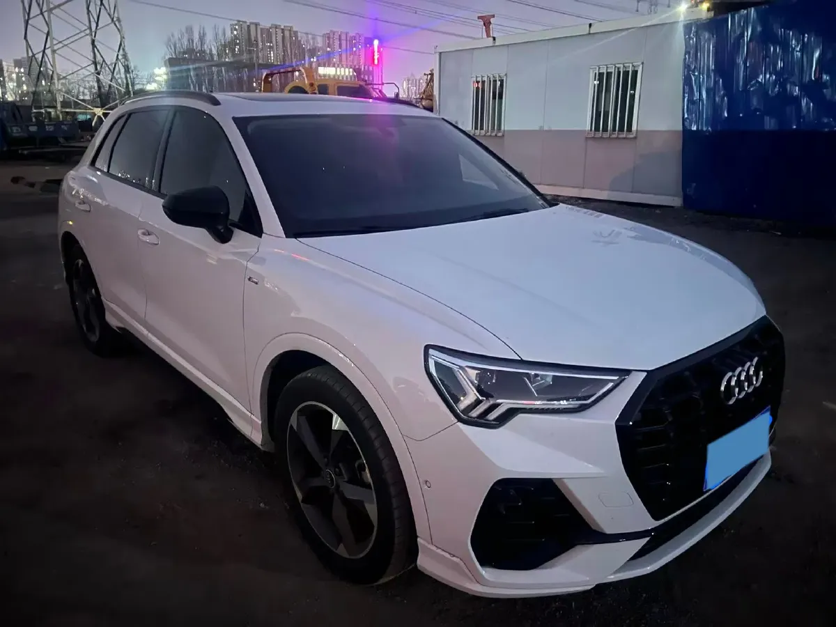 2022 Audi Q3 1.4T 150HP L4 7DCT,autocango,china used car exporter,china ev exporter,chinese used car exporter,chinese used ev exporter