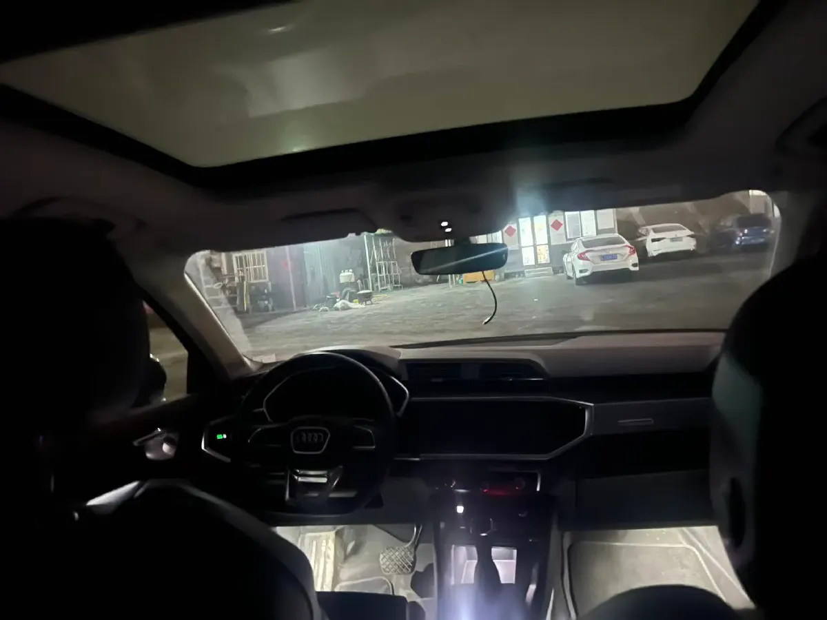 2022 Audi Q3 1.4T 150HP L4 7DCT,autocango,china used car exporter,china ev exporter,chinese used car exporter,chinese used ev exporter