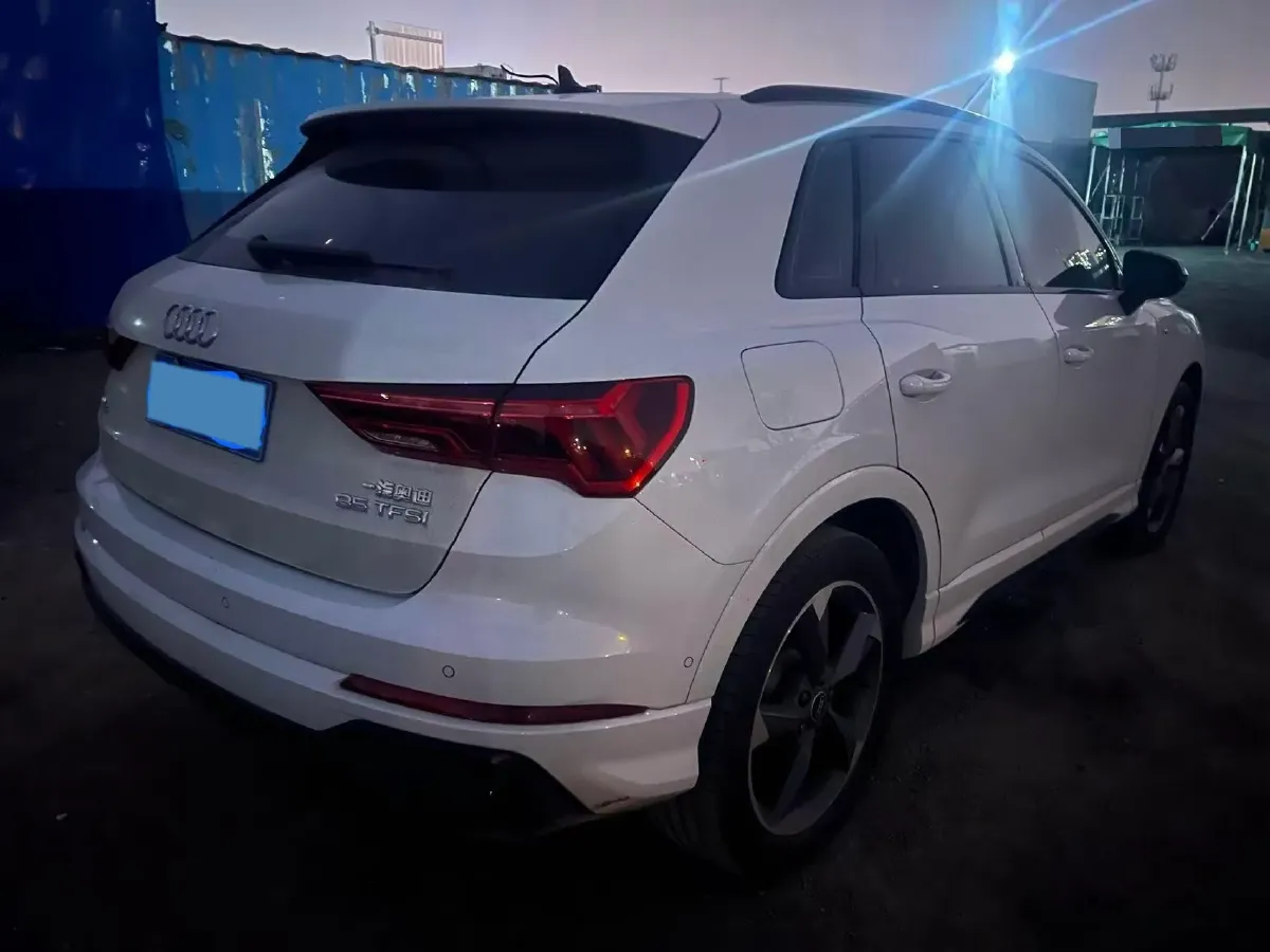 2022 Audi Q3 1.4T 150HP L4 7DCT,autocango,china used car exporter,china ev exporter,chinese used car exporter,chinese used ev exporter