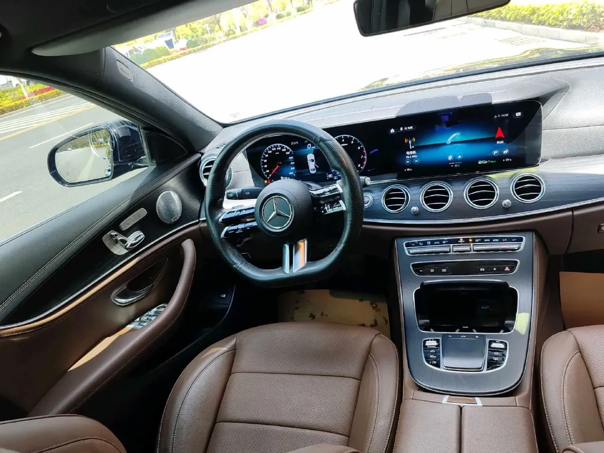 2021 Mercedes-Benz E Class 2.0T 258HP L4 9AT,autocango,china used car exporter,china ev exporter,chinese used car exporter,chinese used ev exporter