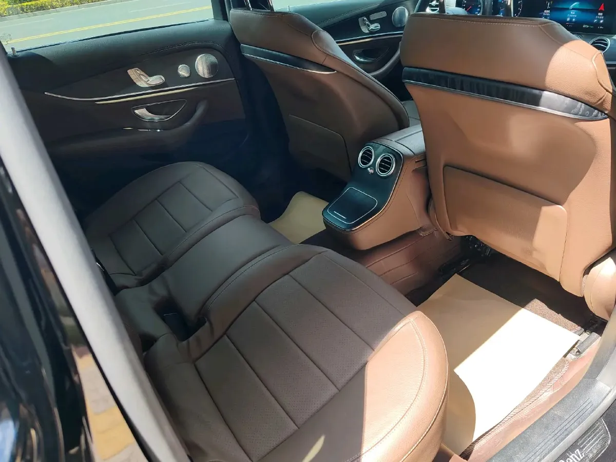 2021 Mercedes-Benz E Class 2.0T 258HP L4 9AT,autocango,china used car exporter,china ev exporter,chinese used car exporter,chinese used ev exporter