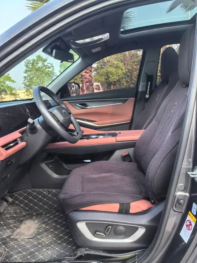 2024 ChangAn CS75 Plus 1.5T 188HP L4 8AT,autocango,china used car exporter,china ev exporter,chinese used car exporter,chinese used ev exporter