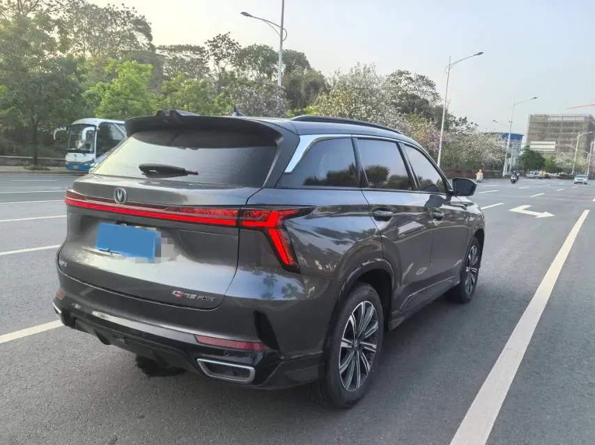 2024 ChangAn CS75 Plus 1.5T 188HP L4 8AT,autocango,china used car exporter,china ev exporter,chinese used car exporter,chinese used ev exporter