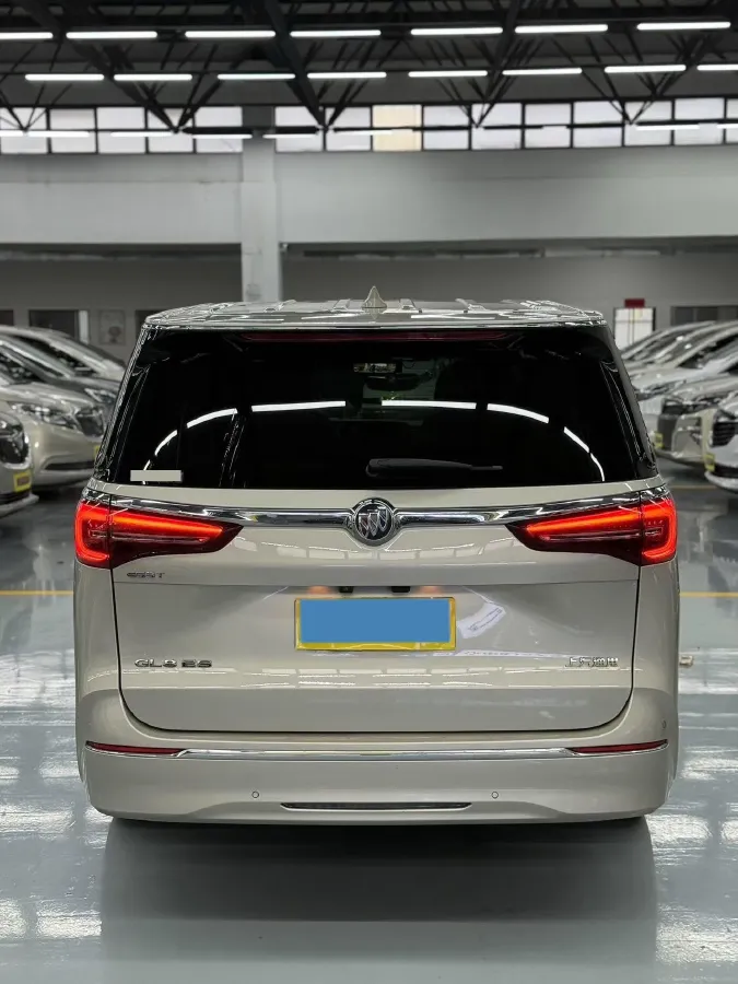 2021 Buick GL8 2.0T 237HP L4 9AT,autocango,china used car exporter,china ev exporter,chinese used car exporter,chinese used ev exporter